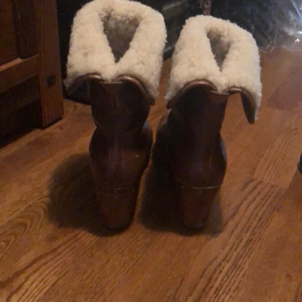 Ugg Boot, Clog Style - image 2